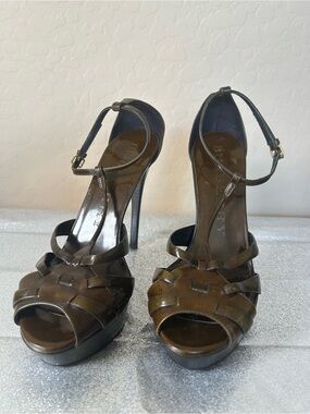 Burberry T-strap Stiletto Heels in Dark Olive chocolate Brown size 38 some wear
